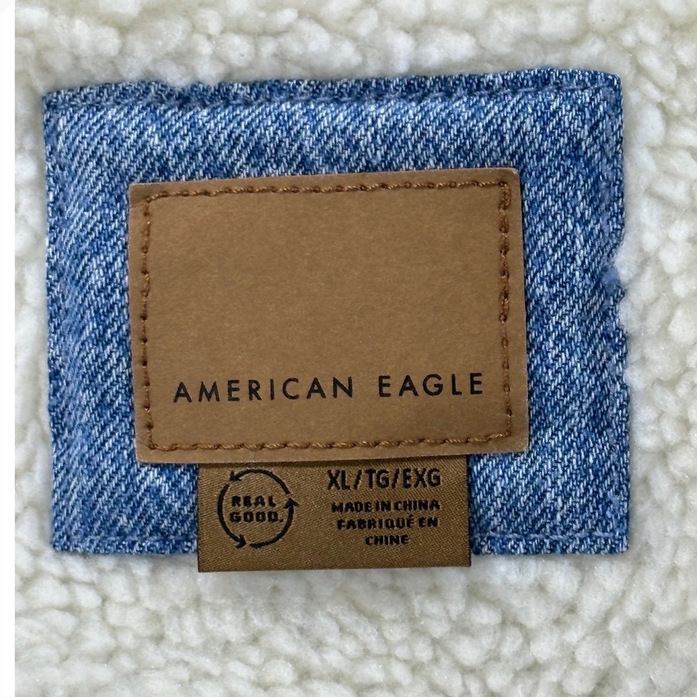 American Eagle Womens XL Sherpa Lined Denim Bomber Jacket Light Wash Oversized - Picture 5 of 7